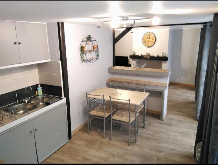 T2 Bis Quartier Chateau De По Экстерьер фото